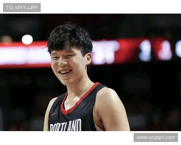 杨瀚森砍下8分8板5助3帽全面表现 带领开拓者大胜火箭