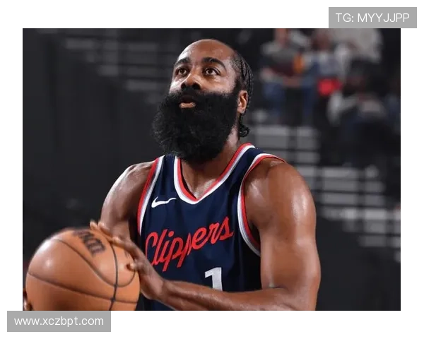 布朗33+12哈登空砍37+7+8凯尔特人险胜快船焦点大战